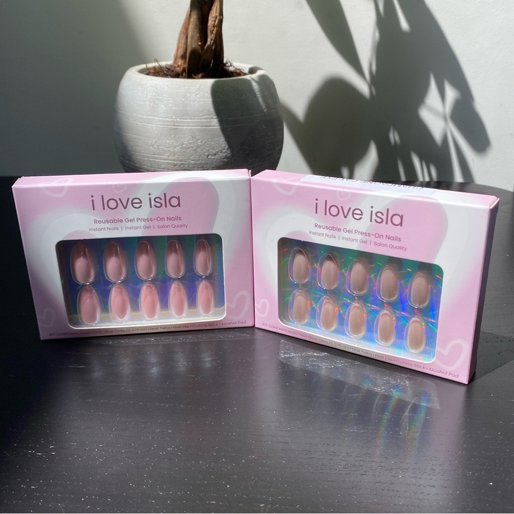 i love isla Rose Glazed Donut and Champagne Cat Eye Reusable Gel Press-On Nails